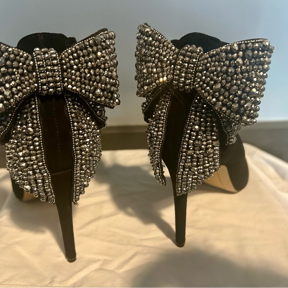 INC Kaison Evening Bow Pumps with Gems Black size 8.5 - Picture 9 of 9